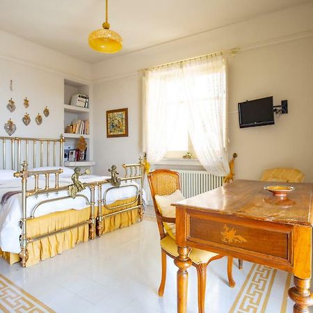 Solemar Sicilia - Casa Porto Bagnera Villa Santa Flavia Exteriör bild
