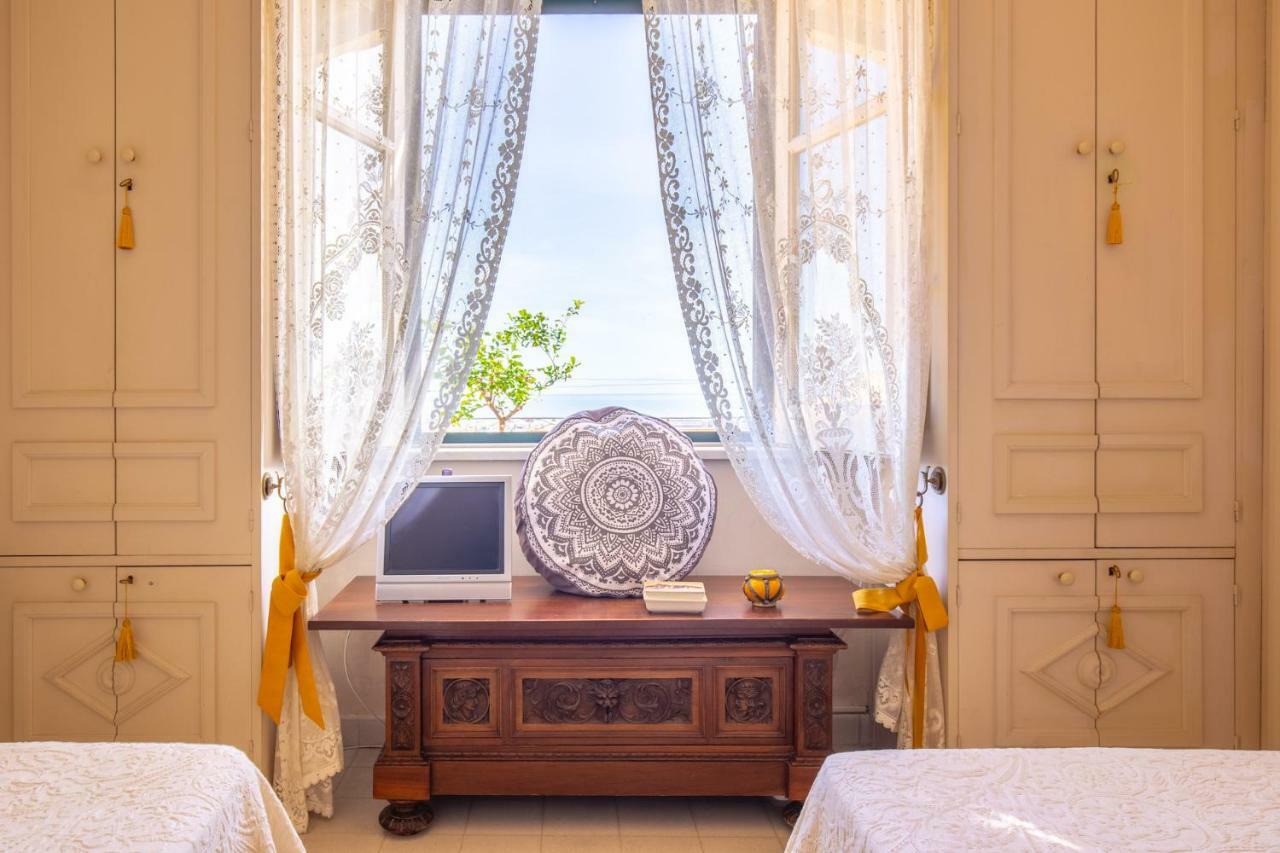 Solemar Sicilia - Casa Porto Bagnera Villa Santa Flavia Exteriör bild